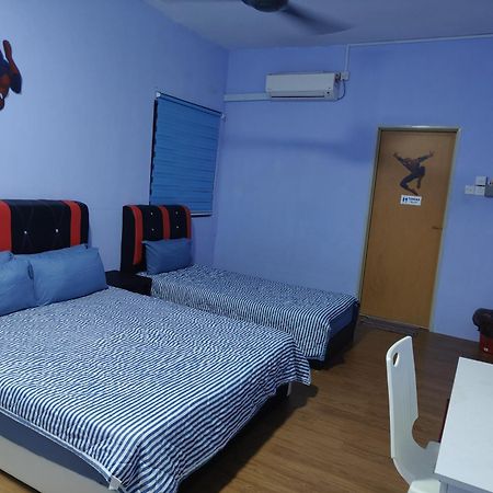 World Kids Fantasy Hotell Lumut Rum bild